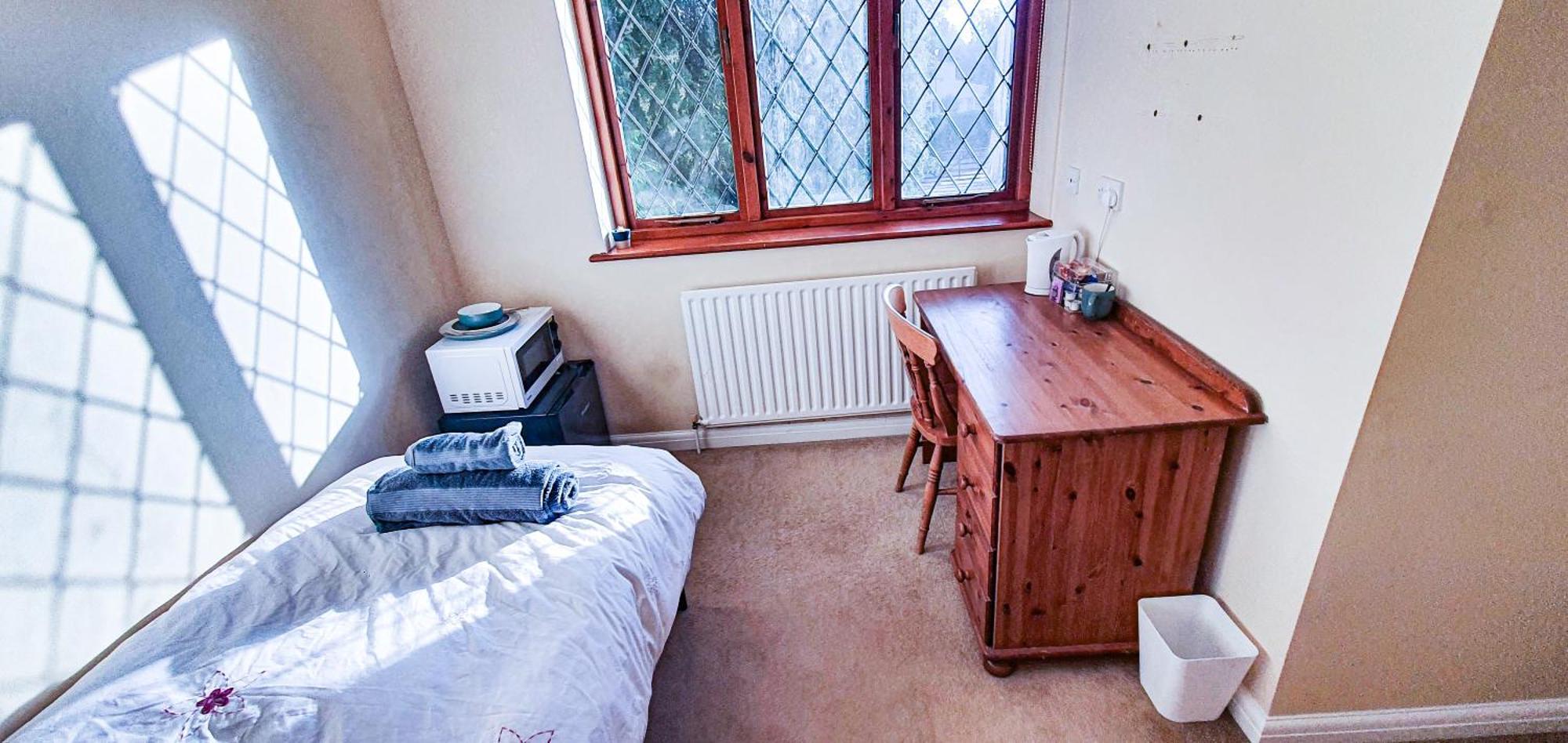Old Slade Cottage - Train To London 30Mins, Heathrow 15Mins Away,Free Parking - En-Suit Rooms West Drayton  Szoba fotó