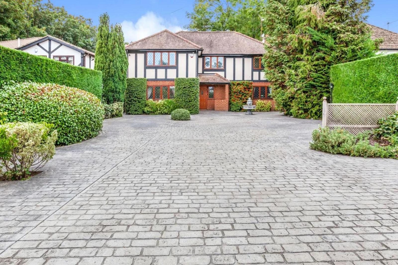 Old Slade Cottage - Train To London 30Mins, Heathrow 15Mins Away,Free Parking - En-Suit Rooms West Drayton  Kültér fotó